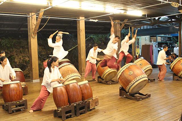 木柵の山奥で自然の音に耳を傾け、自己内在を引き出すという体験コースがあります
