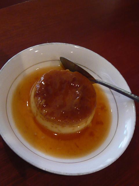 フレッシュ牛乳と絶品プリンが有名なお店。初めて食べてもどこか懐かしいベトナムスイーツが味わえます！