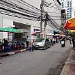タイの日常を感じたい方はぜひお昼のシーロムへいらしてみてください！