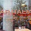 クリスタルデザインセンターにあるレストラン「バー・イタリア」にやって来ました。