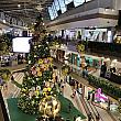 タイ人に人気のショッピングモール「East Ville」にクリスマスツリーを見に来ました。
