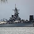 戦艦ミズーリの甲板では、1945年（昭和20年）9月2日、東京湾海上において、日本の降伏調印式が行われました。