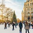 ロンドン自然史博物館のアイススケートリンクが今年もオープン！