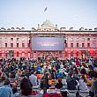 毎年サマーセットハウスの広場で開催されるFilm４主催の野外シネマが今年も開催中です。