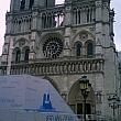 パリのシンボルの一つ、シテ島にたたずむ荘厳なノートルダム大聖堂。

