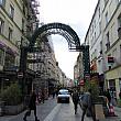 パリの胃袋、グルメエリアとして名高いモントルグイユ通り。モネの絵に描かれるなど歴史のある通りです。