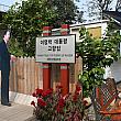 日本で生まれたので生家ではないですが、大統領が育った村は釜山から約1時間30分くらいの浦項市にあります。