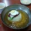 釜山名物の１つ、ミルミョン！冷たいので、つるつると食べることができちゃいますよね。