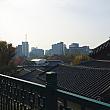 慶煕宮のすぐ横の道を登っていきます