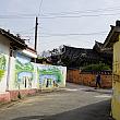 古くなった近代式韓屋（韓国の伝統建築）が並ぶこちらの村は雰囲気に合った素朴な壁画が人気。わざわざ訪れる人が結構いるんです。