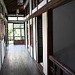 廊下も風情があります。現在、韓国に残る日本家屋の中でも、保存状態が抜群によいといわれています。