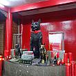 廟内には17人の商人と犬の銅像がありました、「義犬」というのは、義理深い犬ということ