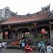 台湾一のパワースポットと言われる「龍山寺」