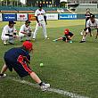 6月20日～27日まで、読売ジャイアンツが台湾遠征を行いました。初日は日本語学校の生徒たちを対象に野球教室を開催し、2日目から文化大学野球部やU23台湾代表強化チームなどと交流試合を行いました。