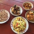 お参り後、お寺では精進料理をいただきます。肉や魚に見える料理も、すべて野菜と豆腐などで作られたものです。ご利益あるといいな〜！