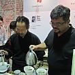 台湾と日本、それぞれで名の知れたお二人が、なんと並んでコーヒーを煎れてくださっています！　こんな貴重なツーショットはめったに見られません。