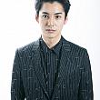 主人公・雄介を演じる大野拓朗さん。映画やTVドラマ、CM、ミュージカルなど、俳優として幅広い分野で活躍中！