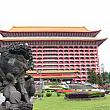 新年2日目に円山大飯店へやってきました。日本統治時代には台湾神宮だったこの場所、なんとなく初詣にきた感じです。