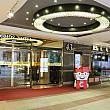 台北駅から目と鼻の先。日本人旅行客にお馴染みのコスモスホテル(台北天成大飯店)。