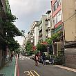 台湾の最高学府・台湾大学の北側を走る温州街にやってきました。正門のある公館エリアや裏門のあるMRT「科技大樓」駅周辺とは違い、静かな住宅街が広がっています。