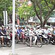 ベトナム名物バイクの行列